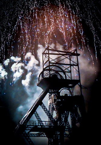 Blue and gold fireworks